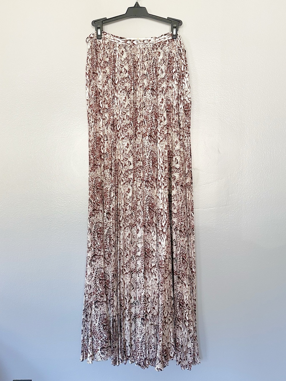 Marie Oliver Wesley Anthropologie Snake Print Pleated Maxi Skirt Size 6